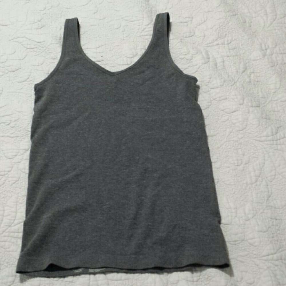 Shimera Women's grey tank top
